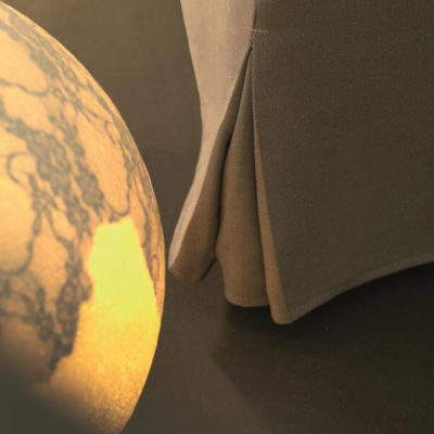 dettaglio giroletto tessuto letto matrimoniale maya