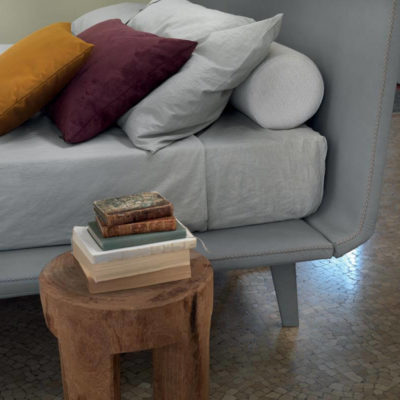 particolare cucitura punto cavallo letto matrimoniale mila